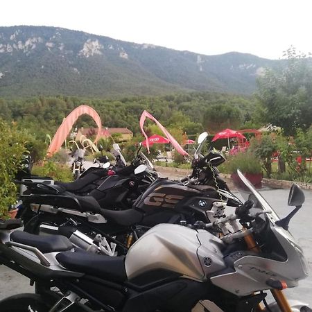 Hotel Restaurant Rose Des Pyrenees بيلفيان إي كيفيِراك المظهر الخارجي الصورة